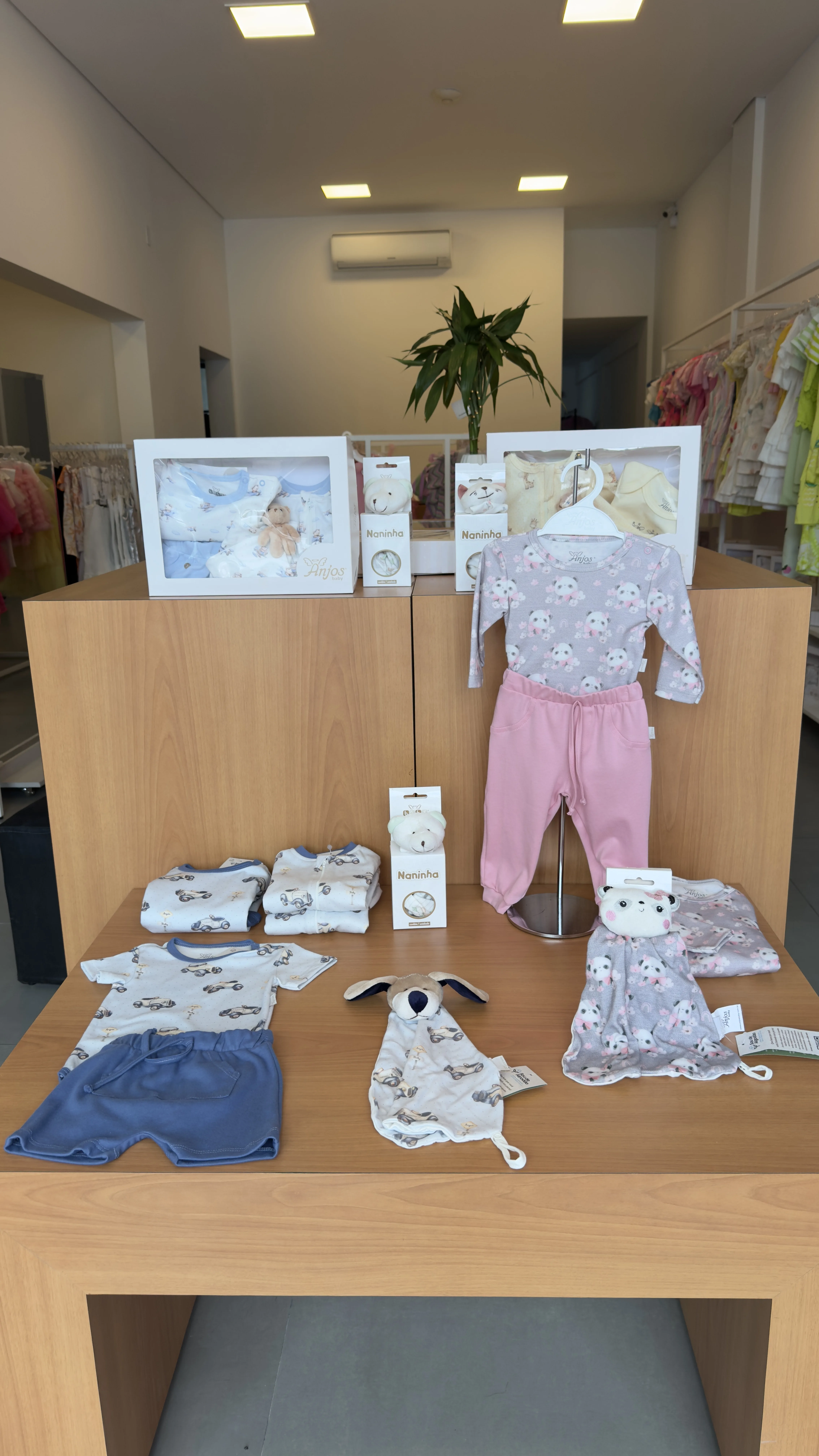 Arara de Roupas Infantis